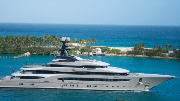 The Benefits of Using UV Resistant Boat Fabrics for Long-Term Protection
